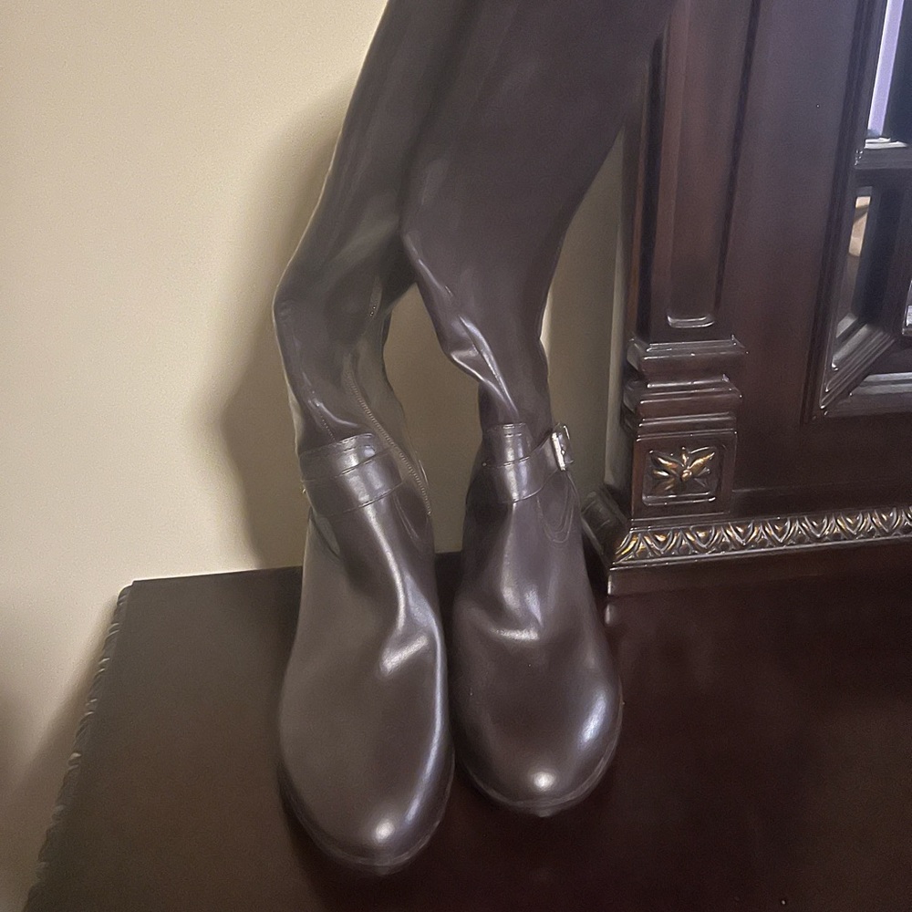 Nine West Zip Up Boot
